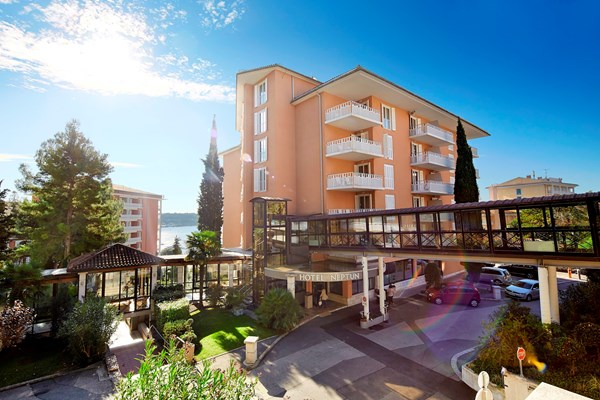 Act-ION Hotel Neptun 4*