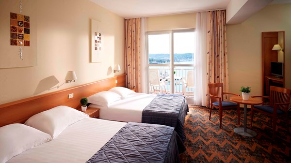 Hotel Riviera 4*